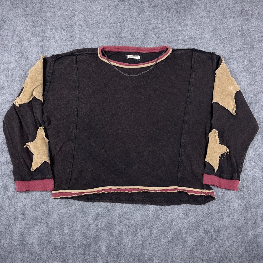 We The Free Top Women Large Black Distressed Star Patch Long Sleeve Raw Hem